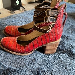 Freebird RANDI in red croco